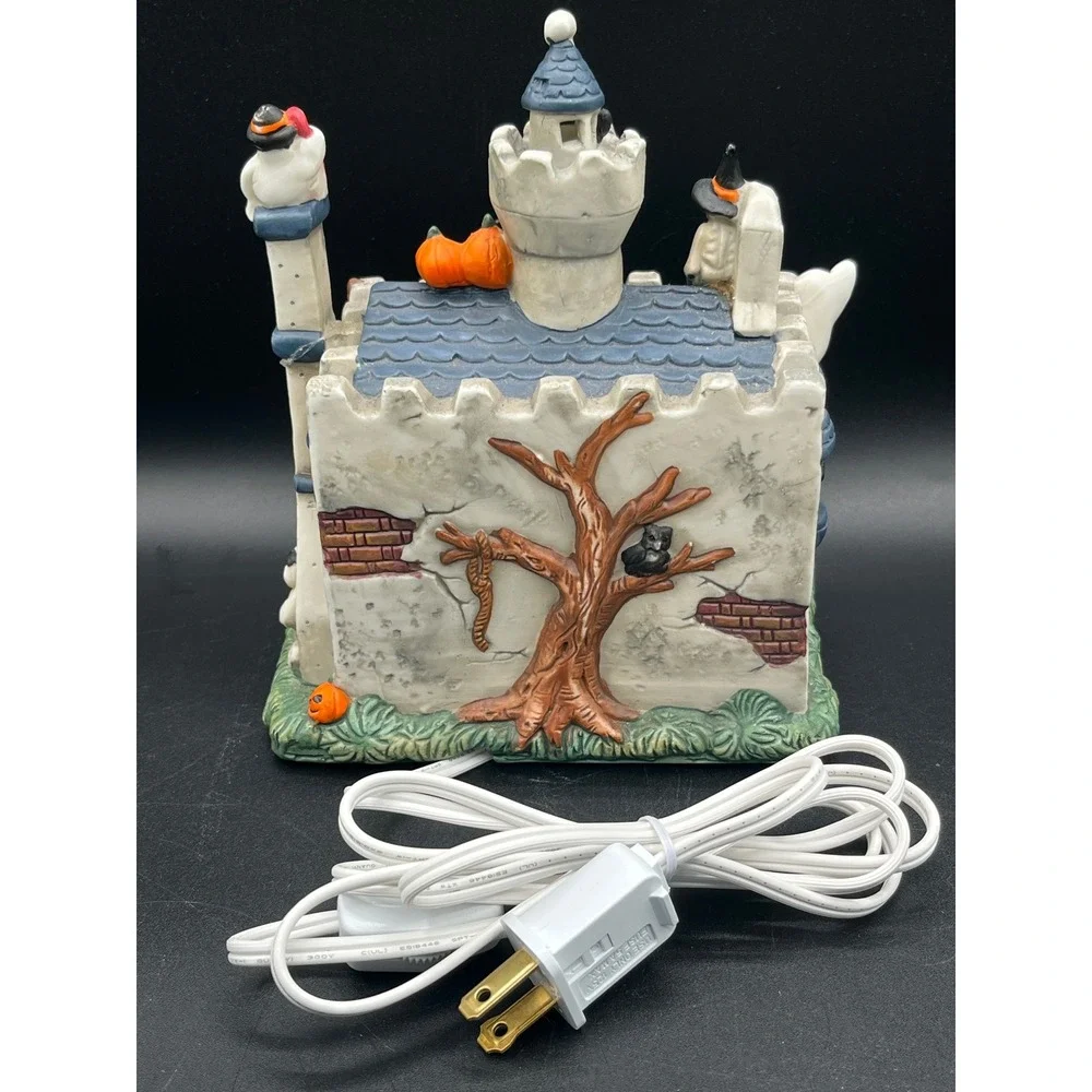 Vtg Werewolfs London Halloween Village Lighted Ceramic Castle Ghost New Cord